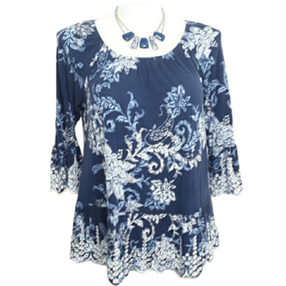 Fever Blue Embroidered Floral Boho Soft Blouse EUC sz L